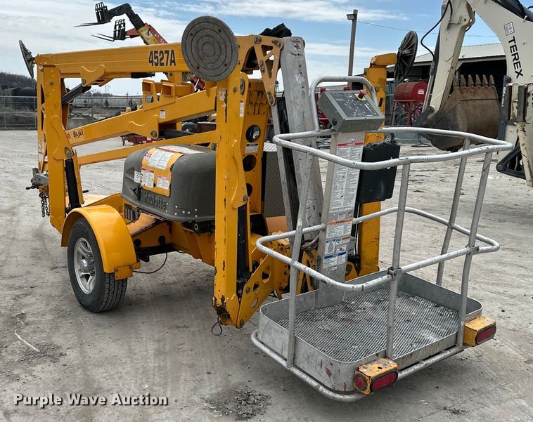 image for item NT9055 2011 Haulotte 4527A boom lift