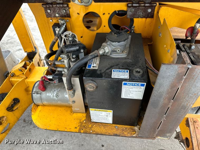 image for item NT9055 2011 Haulotte 4527A boom lift