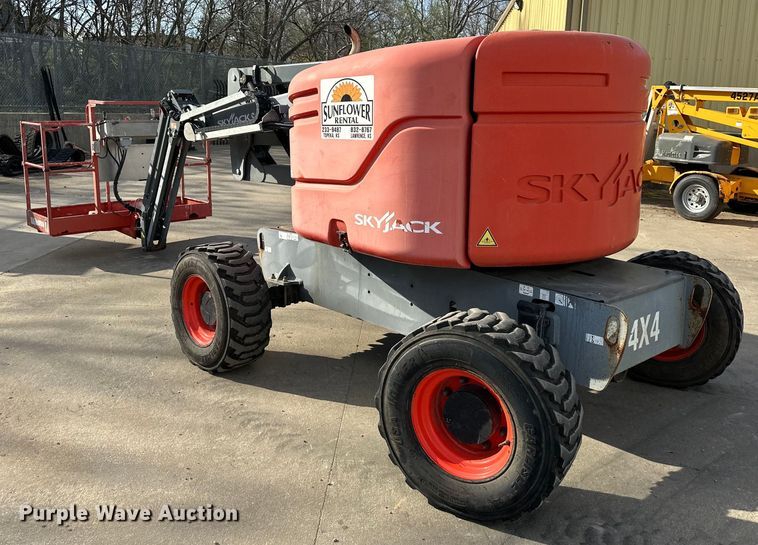 2014 Skyjack SJ46AJ boom lift in Topeka, KS Item NT9072 for sale