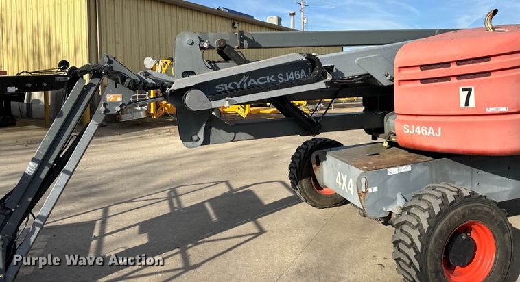 image for item NT9072 2014 Skyjack  SJ46AJ boom lift
