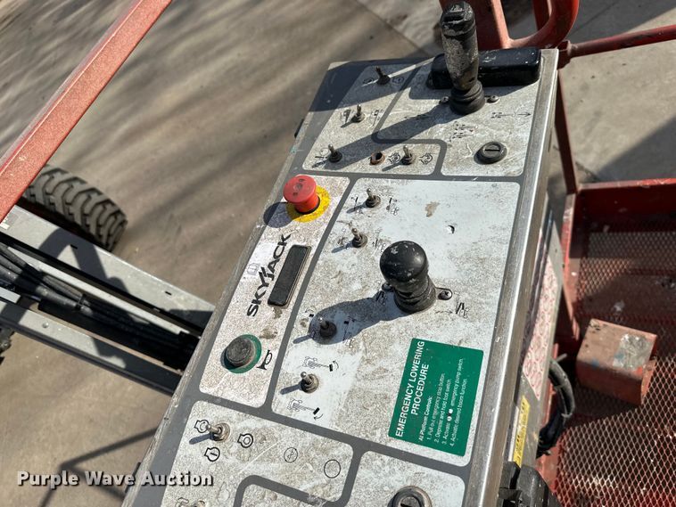 image for item NT9072 2014 Skyjack  SJ46AJ boom lift