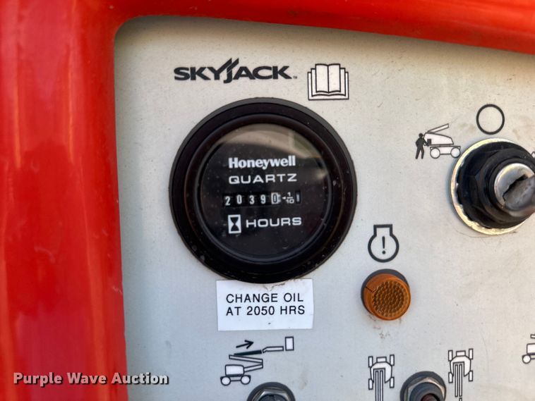 image for item NT9072 2014 Skyjack  SJ46AJ boom lift