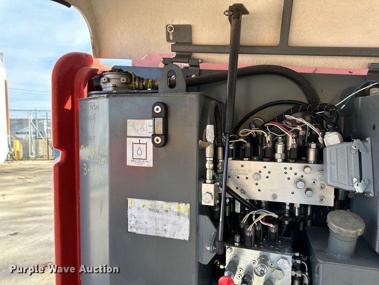 image for item NT9072 2014 Skyjack  SJ46AJ boom lift