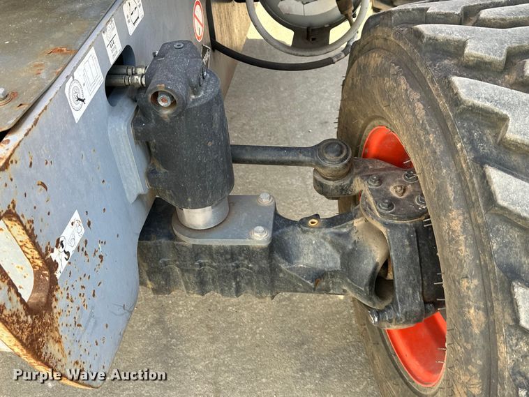 image for item NT9072 2014 Skyjack  SJ46AJ boom lift