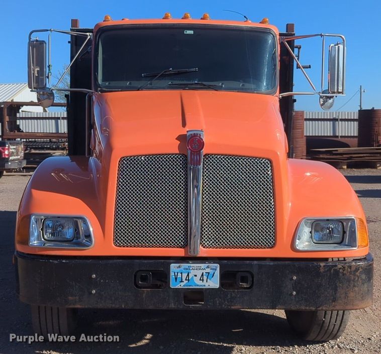 image for item NZ9435 2007 Kenworth T300 dump truck