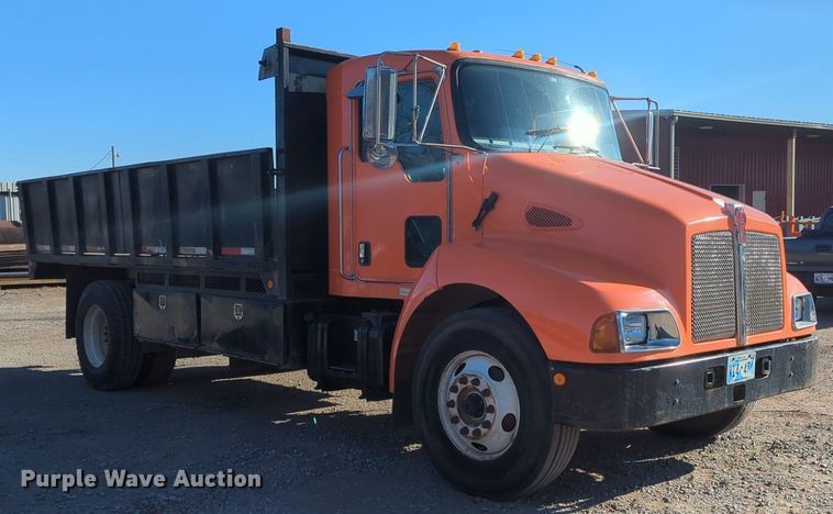 image for item NZ9435 2007 Kenworth T300 dump truck