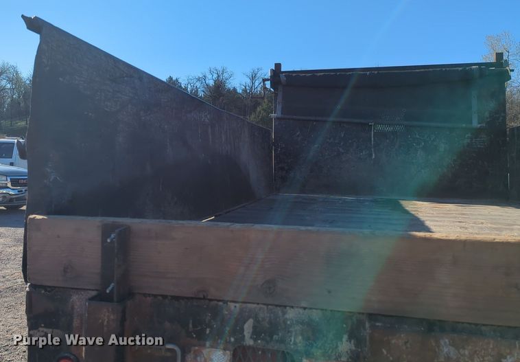 image for item NZ9435 2007 Kenworth T300 dump truck