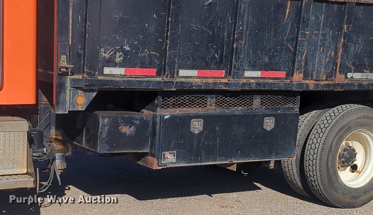 image for item NZ9435 2007 Kenworth T300 dump truck