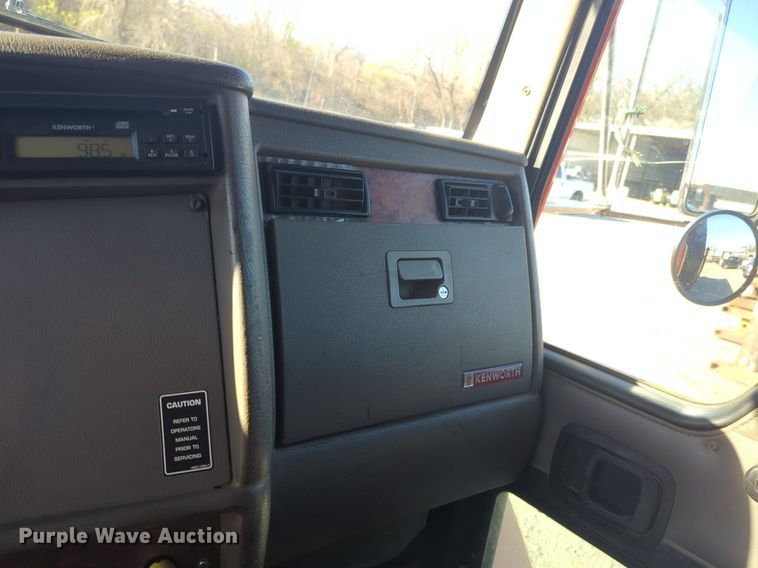 image for item NZ9435 2007 Kenworth T300 dump truck