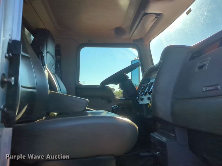 image for item NZ9435 2007 Kenworth T300 dump truck