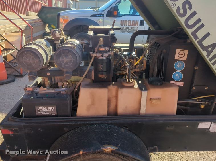 image for item NZ9437 Sullair 185 air compressor