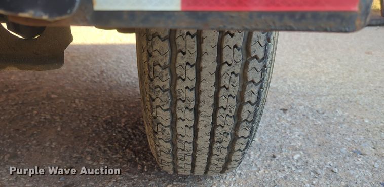 image for item NZ9437 Sullair 185 air compressor