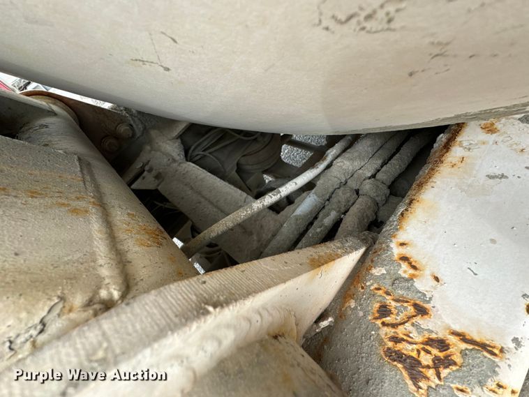 image for item OD9970 1999 Mack RD690S ready mix truck