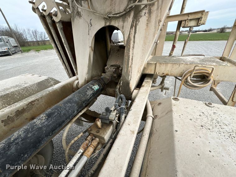 image for item OD9970 1999 Mack RD690S ready mix truck