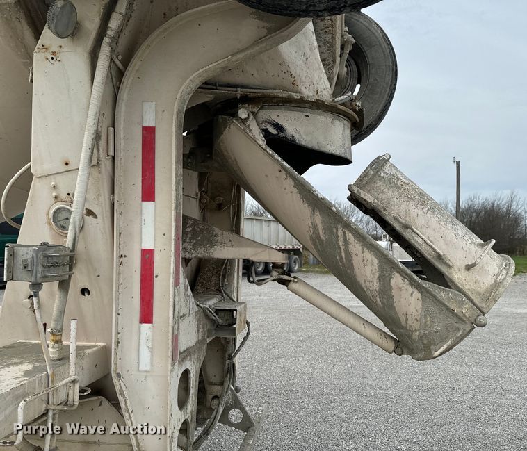 image for item OD9970 1999 Mack RD690S ready mix truck