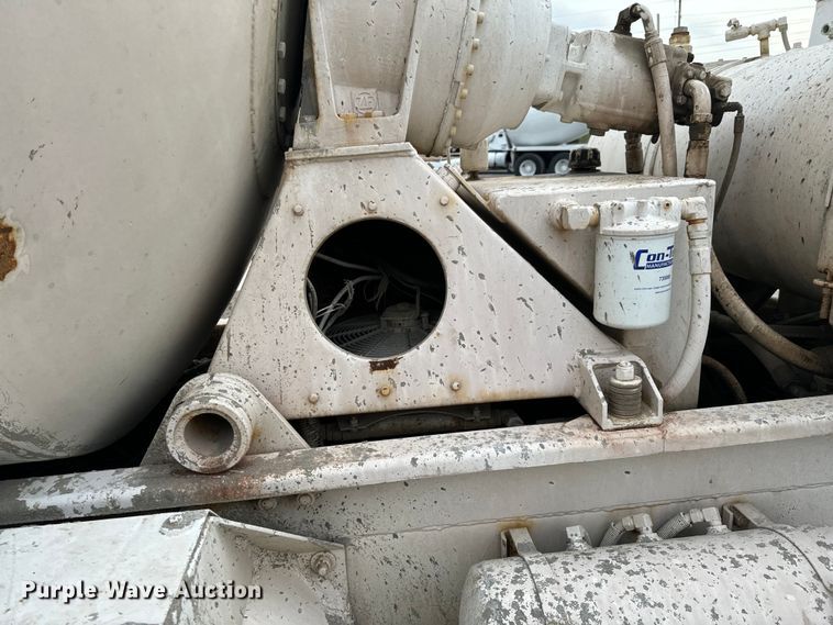 image for item OD9970 1999 Mack RD690S ready mix truck