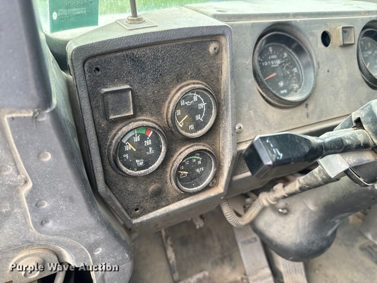 image for item OD9970 1999 Mack RD690S ready mix truck