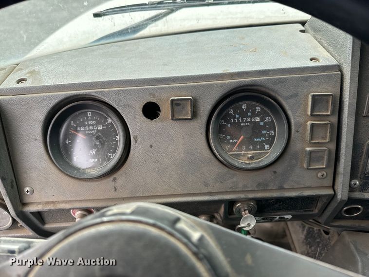 image for item OD9970 1999 Mack RD690S ready mix truck