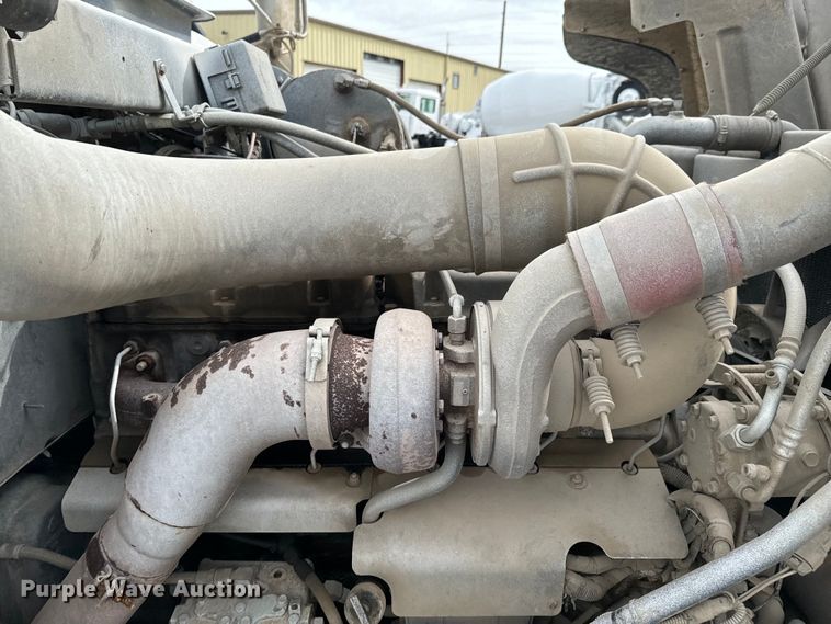 image for item OD9970 1999 Mack RD690S ready mix truck