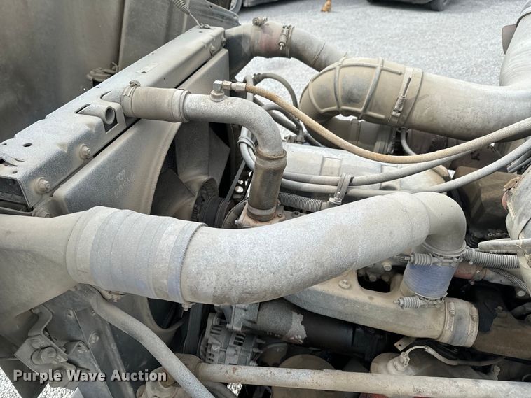 image for item OD9970 1999 Mack RD690S ready mix truck