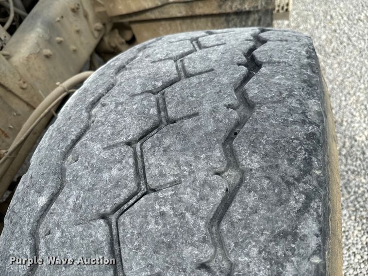 image for item OD9970 1999 Mack RD690S ready mix truck