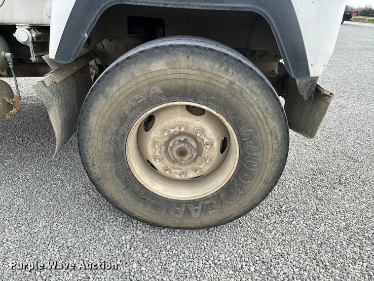 image for item OD9970 1999 Mack RD690S ready mix truck