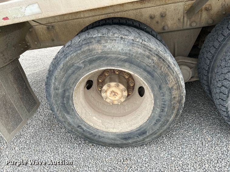 image for item OD9970 1999 Mack RD690S ready mix truck