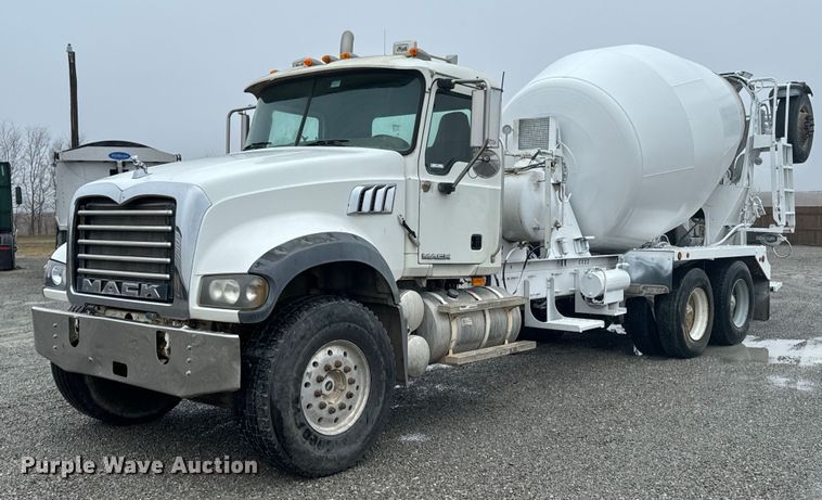 image for item OD9971 2007 Mack CTP713 ready mix truck