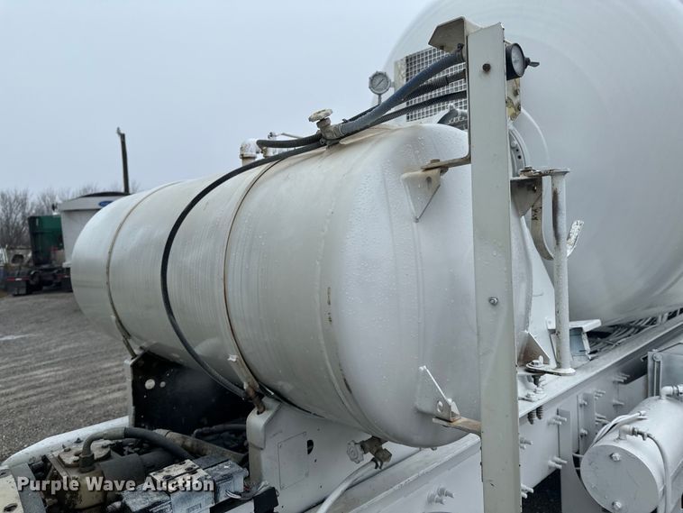 image for item OD9971 2007 Mack CTP713 ready mix truck