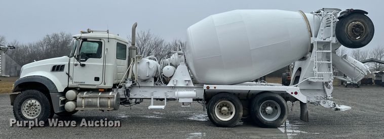 image for item OD9971 2007 Mack CTP713 ready mix truck