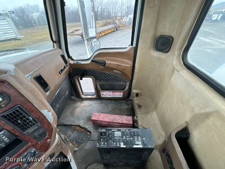 image for item OD9971 2007 Mack CTP713 ready mix truck