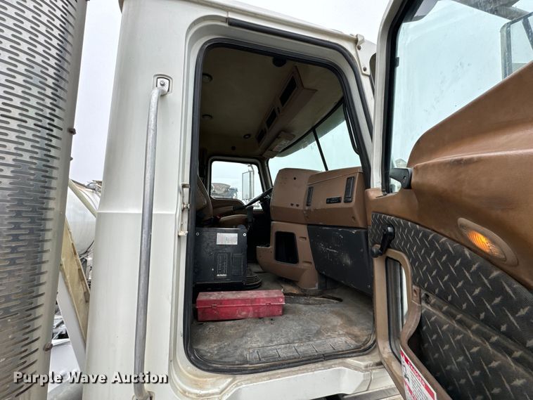 image for item OD9971 2007 Mack CTP713 ready mix truck