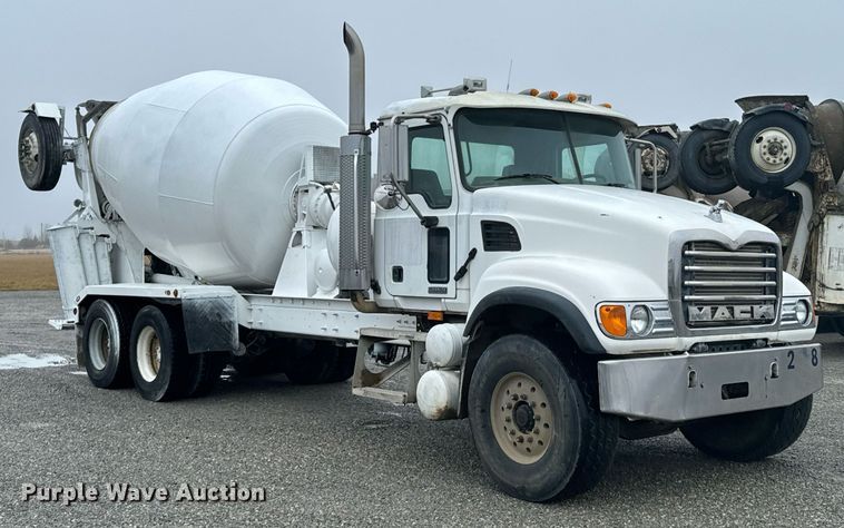 image for item OD9972 2006 Mack CV Series ready mix truck