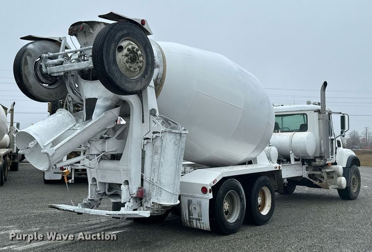 image for item OD9972 2006 Mack CV Series ready mix truck