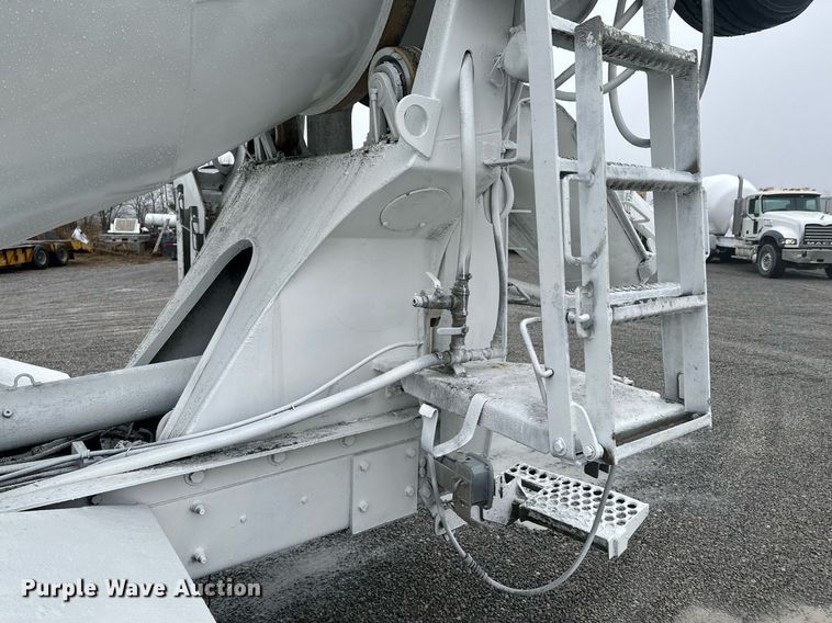 image for item OD9972 2006 Mack CV Series ready mix truck