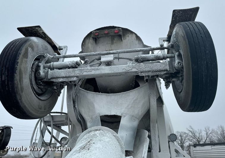 image for item OD9972 2006 Mack CV Series ready mix truck