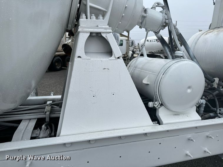 image for item OD9972 2006 Mack CV Series ready mix truck