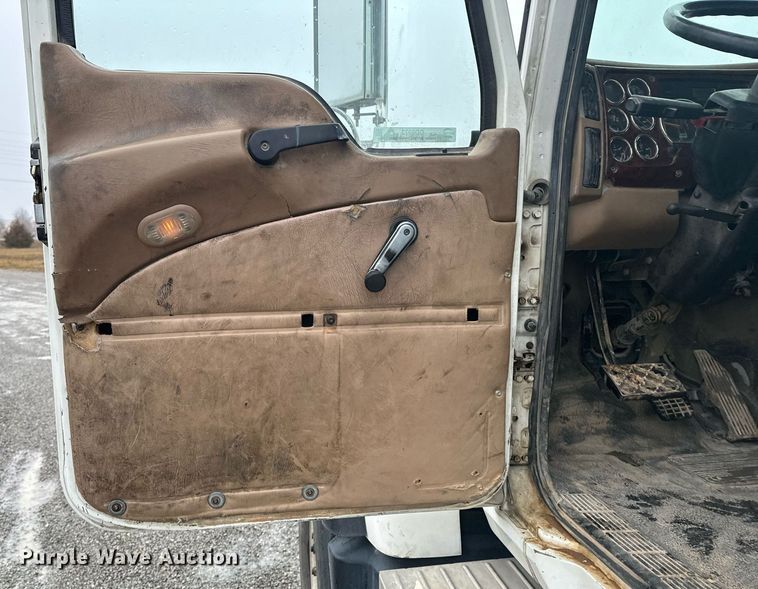 image for item OD9972 2006 Mack CV Series ready mix truck