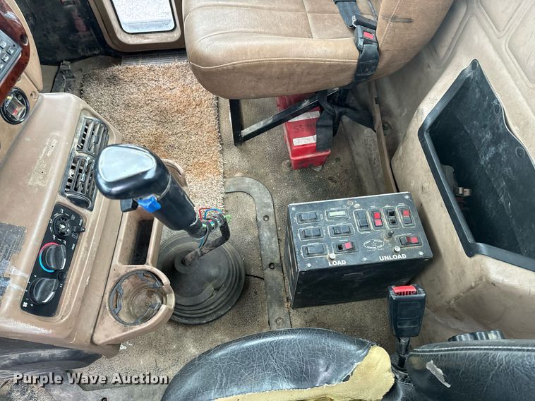 image for item OD9972 2006 Mack CV Series ready mix truck