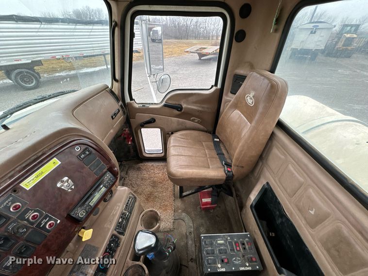 image for item OD9972 2006 Mack CV Series ready mix truck