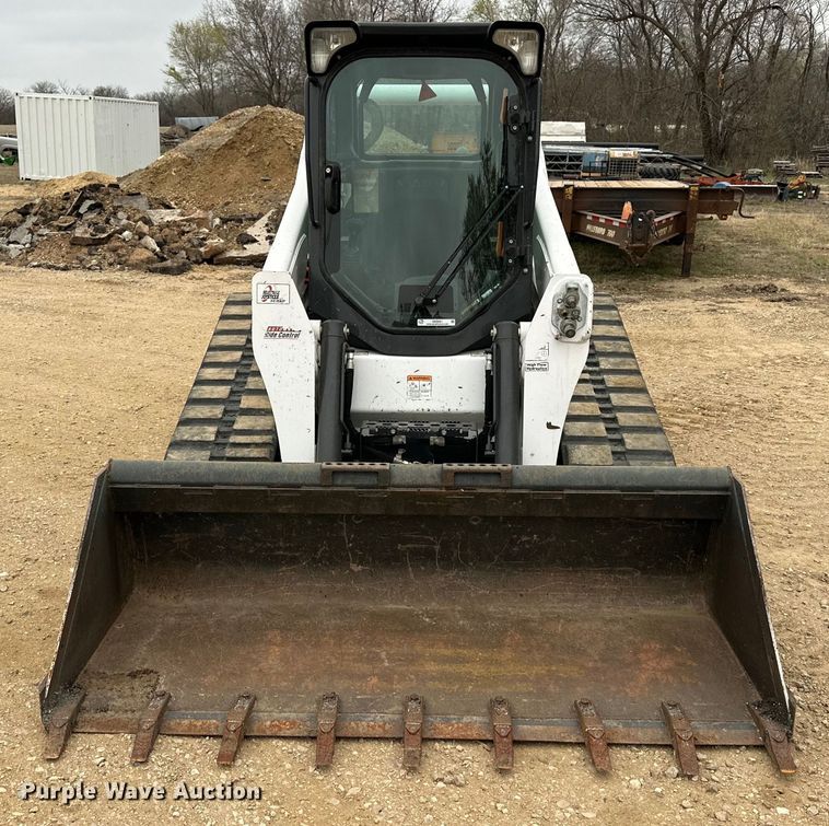 image for item OE9001 2020 Bobcat T870 tracked skid steer loader
