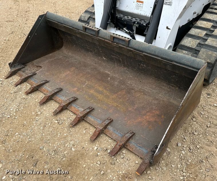 image for item OE9001 2020 Bobcat T870 tracked skid steer loader