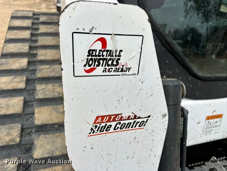 image for item OE9001 2020 Bobcat T870 tracked skid steer loader