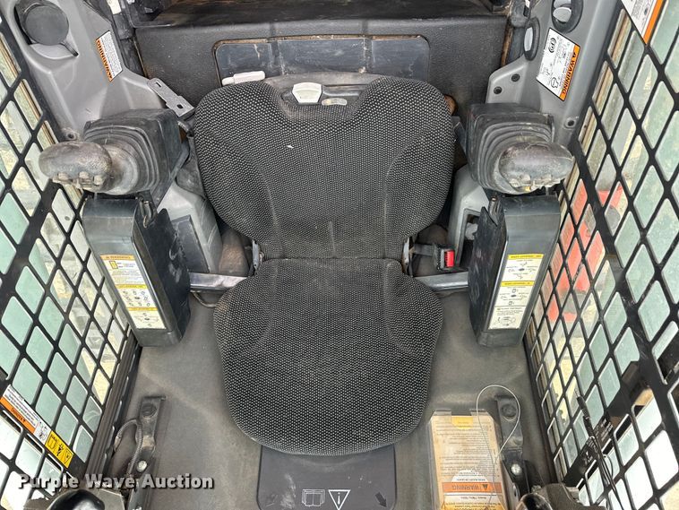 image for item OE9001 2020 Bobcat T870 tracked skid steer loader