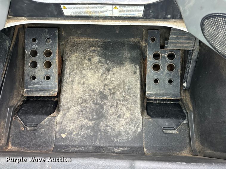 image for item OE9001 2020 Bobcat T870 tracked skid steer loader