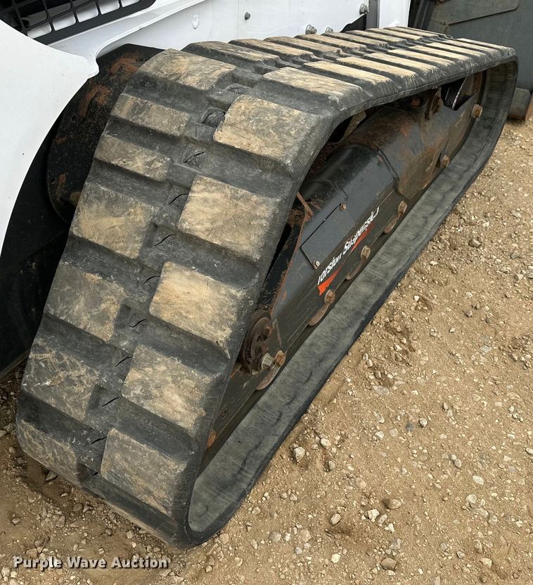 image for item OE9001 2020 Bobcat T870 tracked skid steer loader