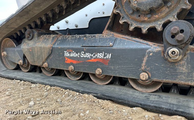 image for item OE9001 2020 Bobcat T870 tracked skid steer loader