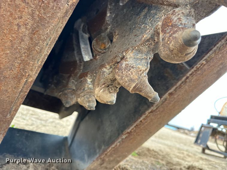 image for item OE9002 2009 Bobcat WS18 skid steer rock saw