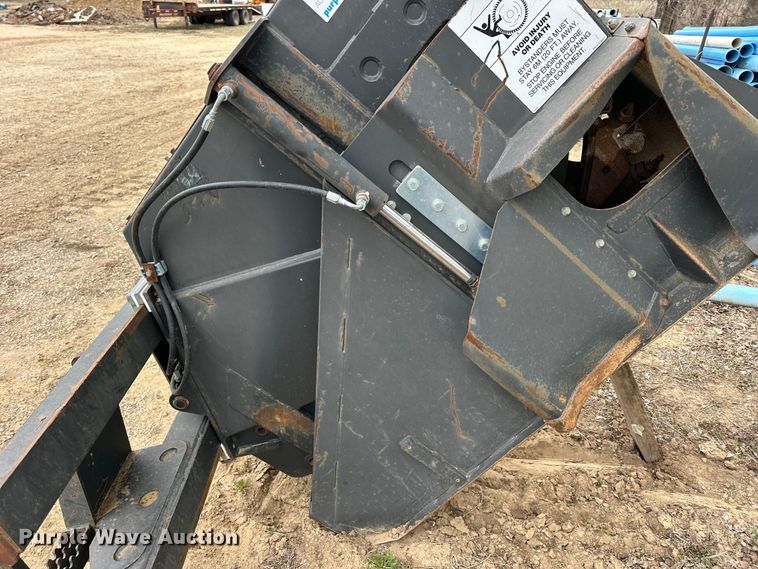 image for item OE9002 2009 Bobcat WS18 skid steer rock saw