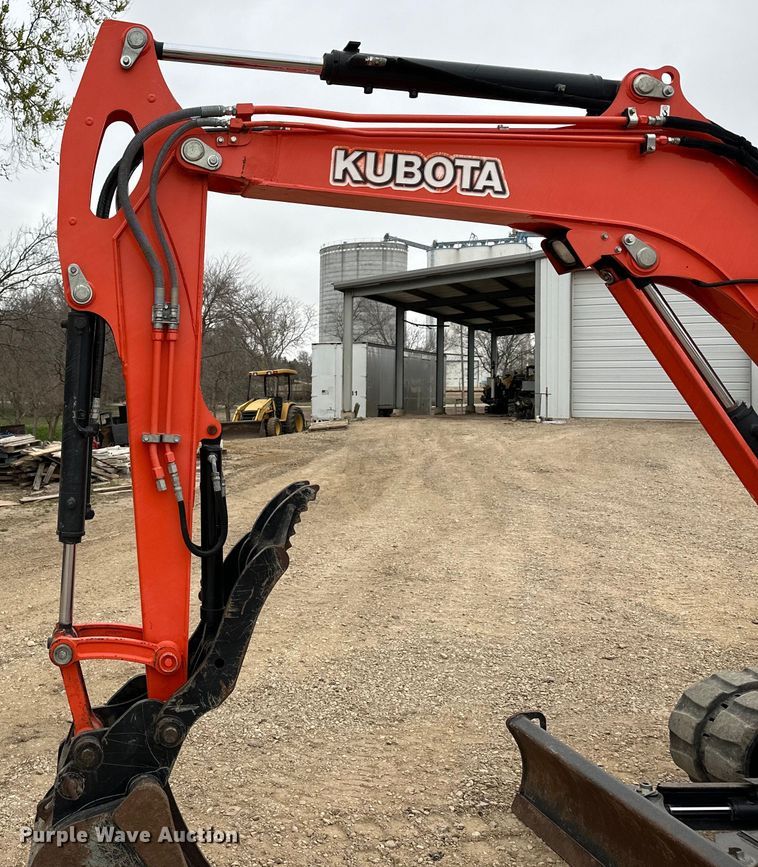 image for item OE9004 2018 Kubota KX057-4 mini excavator